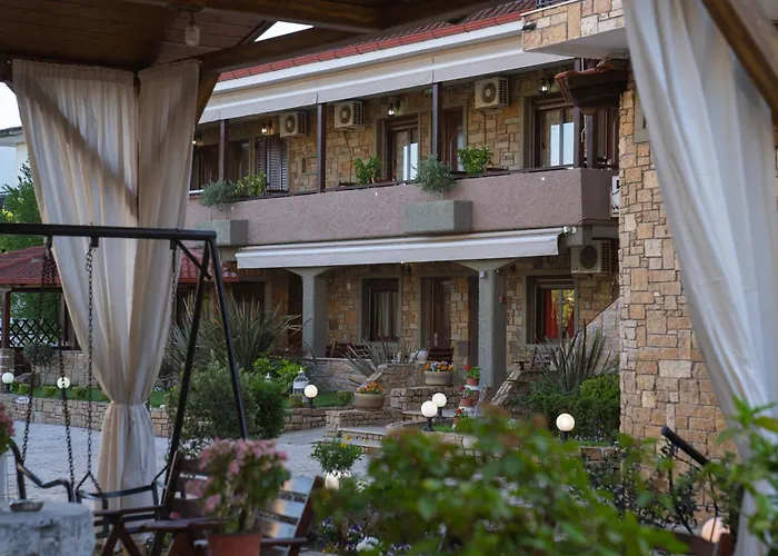 卡里尼库斯旅馆 * Káto Loutrákion